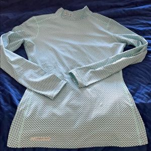 Women’s Under Armor Cold Gear Long Sleeve top